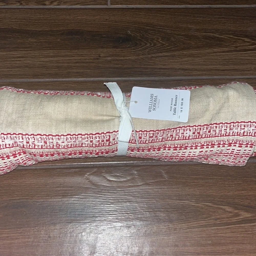 NWT Williams Sonoma Port Rouge Table Runner 16 x 108 inch’s